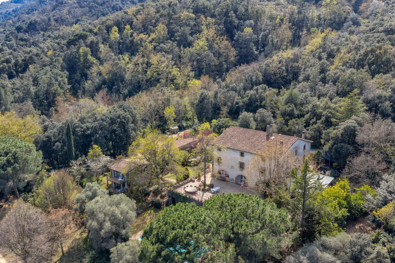 living - 974m² country house for sale in La Selva, Girona - gallery - 4