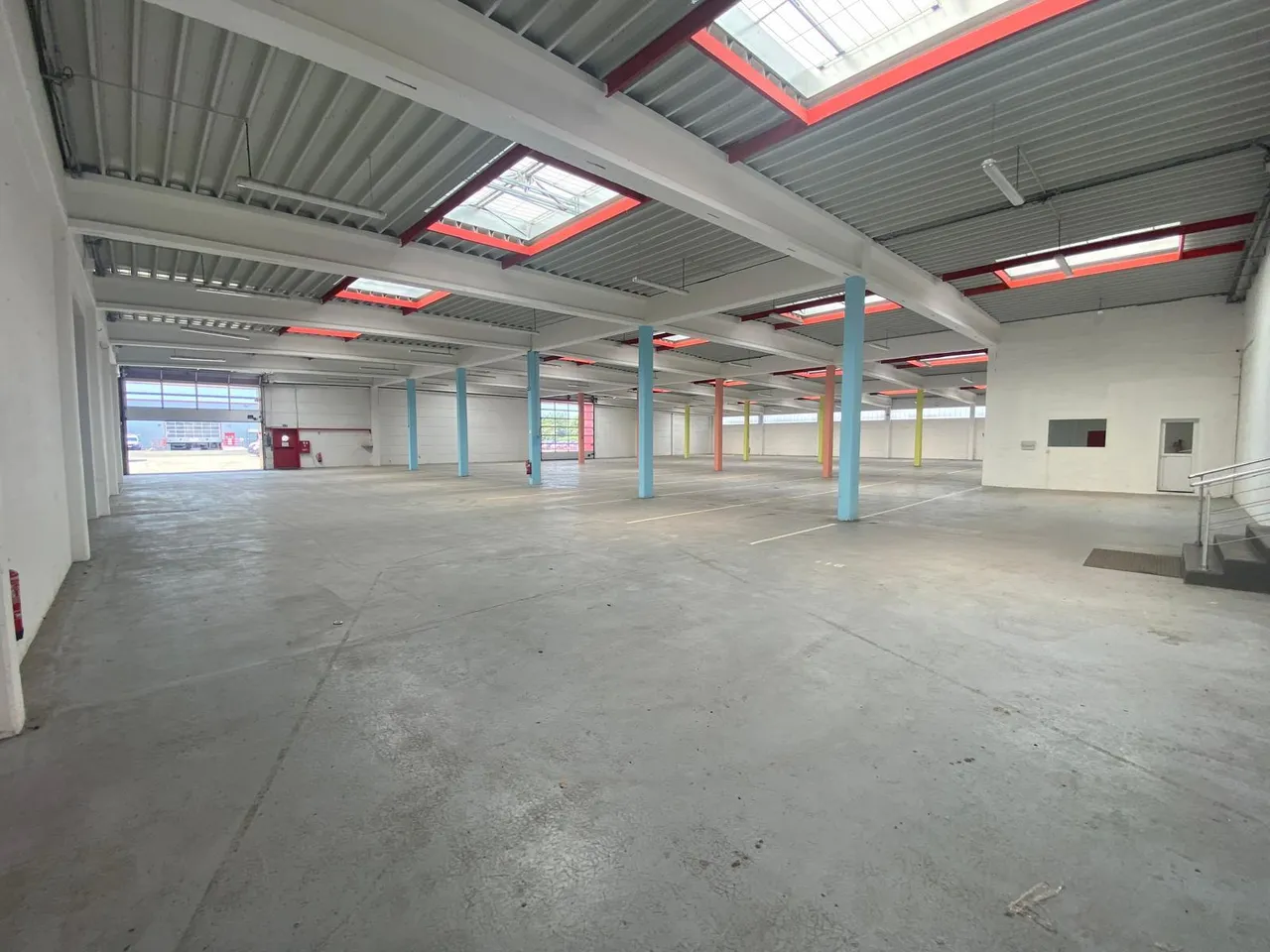 logistics - Warehouse / Offices For Rent - gallery - 7