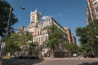 living - Piso de 317m² en venta en Almagro, Madrid - gallery thumbnail - 10