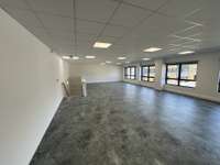 logistics - Light Industrial Premises / Offices For Rent - gallery thumbnail - 1