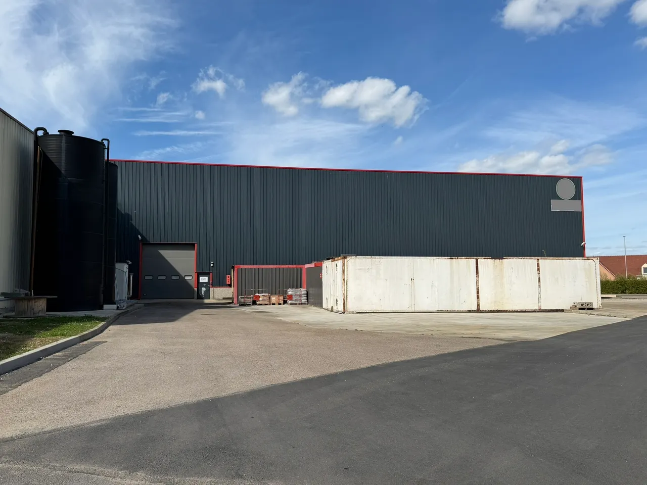 logistics - Warehouse / Offices For Rent - gallery - 6