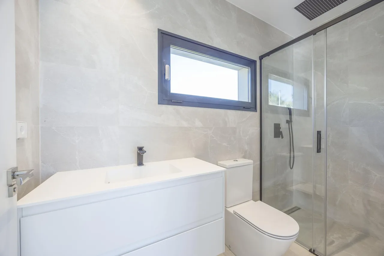 living - 390m² house / villa with 1,129m² garden for sale in Los Monasterios - gallery - 8