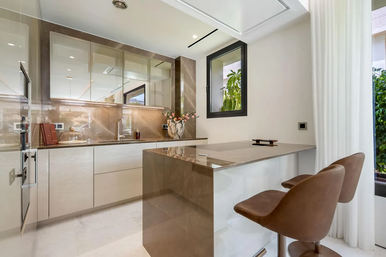 living - Ático de 252m² con 102m² terraza en venta en Milla de Oro - gallery - 3