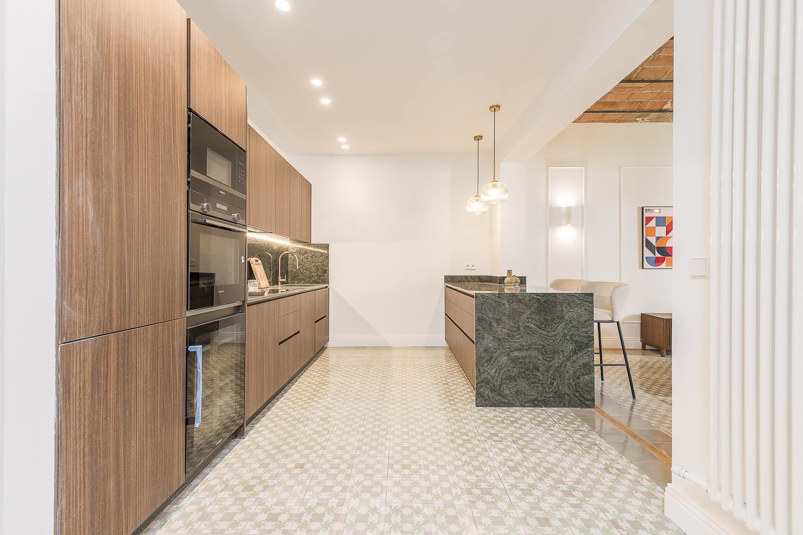 living - Piso de 224m² con 6m² terraza en venta en Eixample Derecho - gallery thumbnail - 8