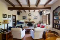 living - Casa rural de 232m² en venta en Cabrils, Barcelona - gallery thumbnail - 6