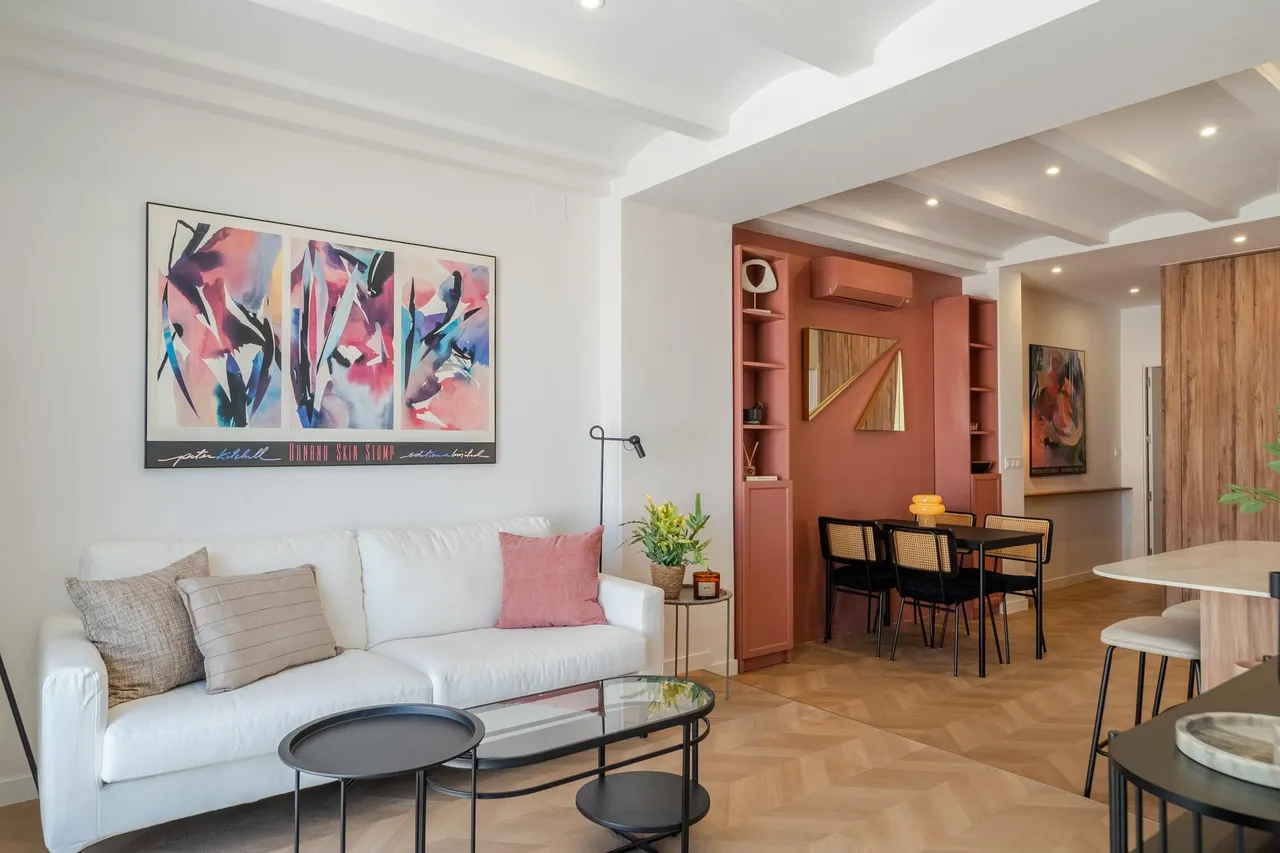 living - 60m² penthouse with 15m² terrace for rent in Extramurs - gallery - 10