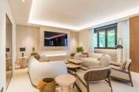 living - 444m² apartment for sale in Castellana, Madrid - gallery thumbnail - 2