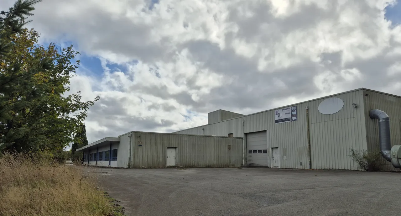 logistics - Light Industrial Premises / Offices For Rent - For Sale - gallery - 2