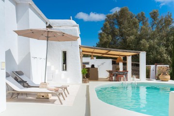 living - 239m² house / villa for sale in San Antonio - featured