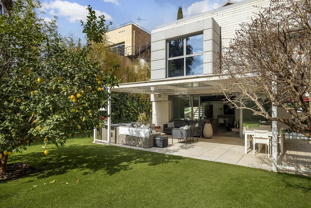 living - Casa / villa de 334m² con 300m² de jardín en venta en Pedralbes - gallery - 5