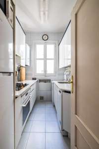 living - 81m² apartment for sale in Malasaña, Madrid - gallery thumbnail - 8