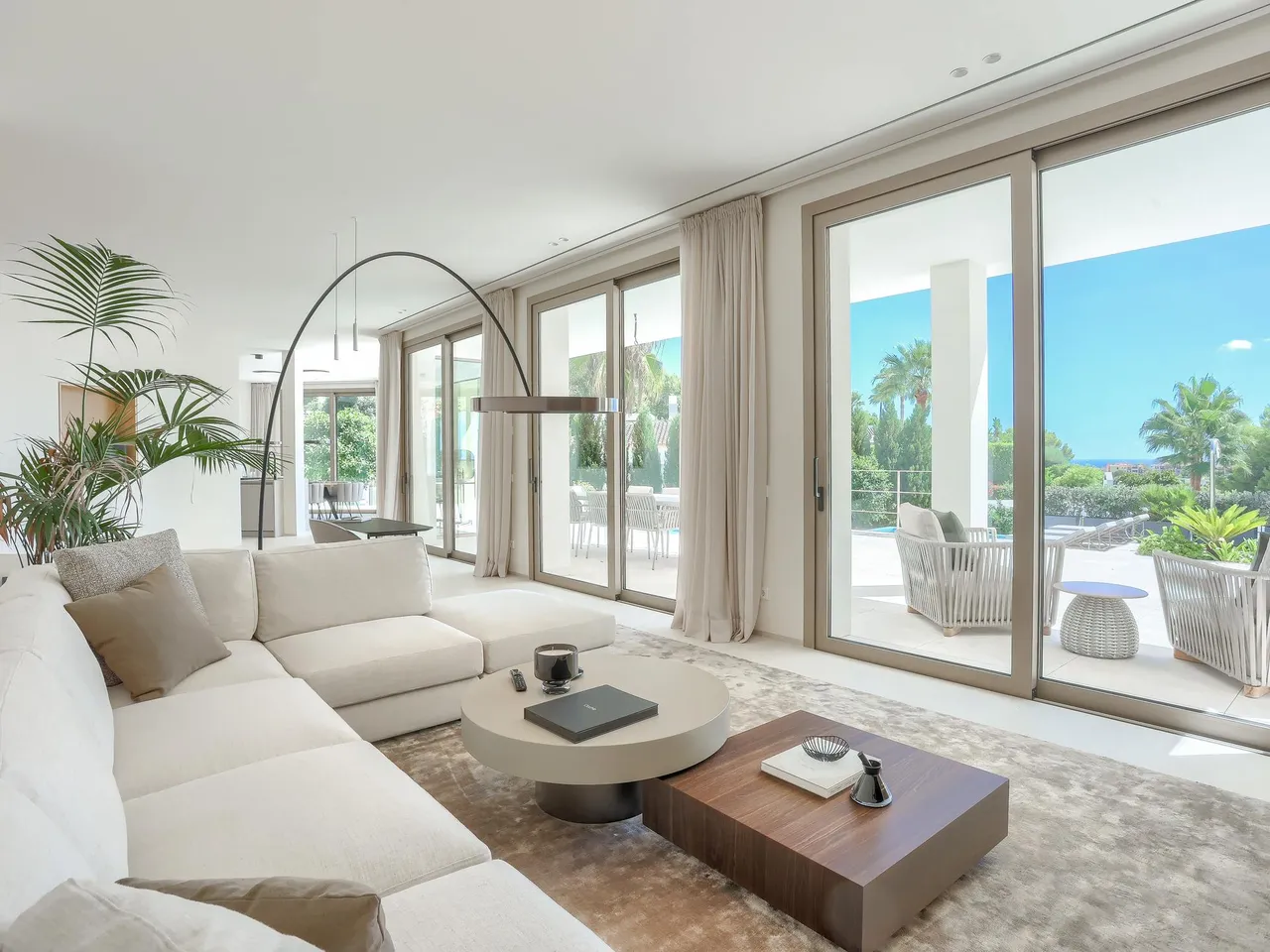 living - 645m² house / villa for sale in Bendinat, Balearic Islands - gallery - 3