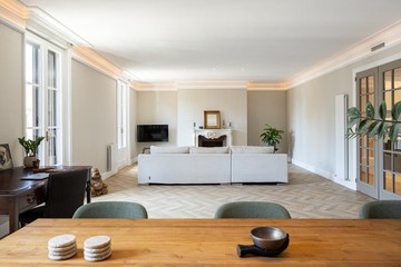 living - Piso de 250m² en venta en Eixample Derecho, Barcelona - featured