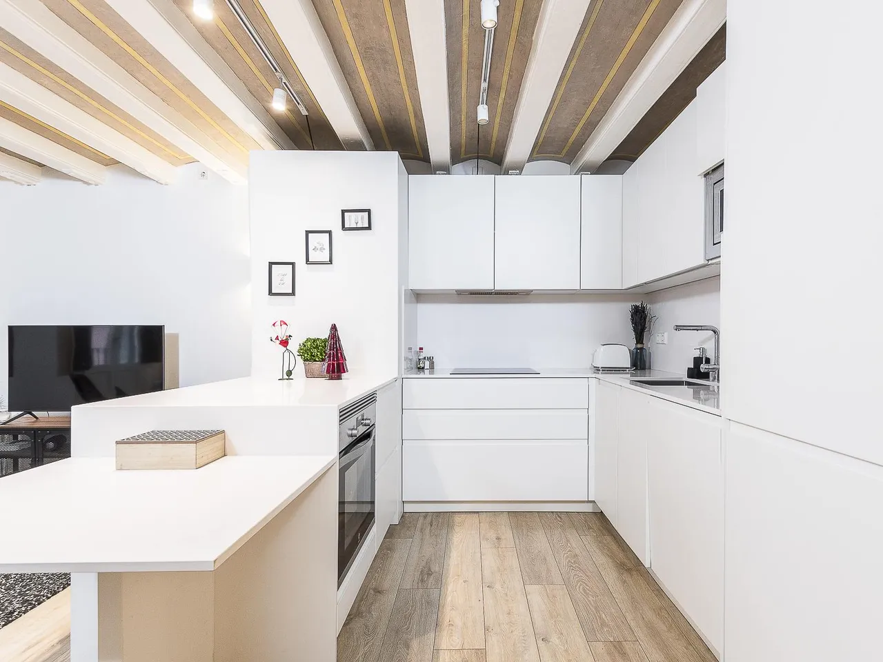 living - 87m² apartment for sale in Gótico, Barcelona - gallery - 9