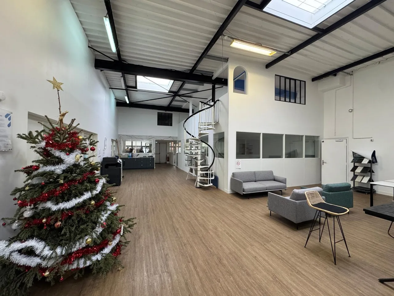 logistics - Activités / Bureaux À Vendre - gallery - 3