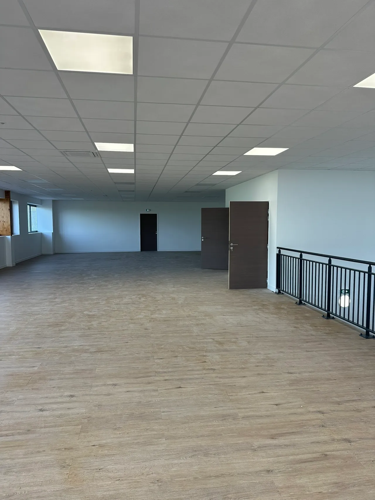 logistics - Activités / Bureaux À Louer - gallery - 4