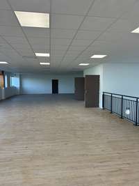 logistics - Light Industrial Premises / Offices For Rent - gallery thumbnail - 4