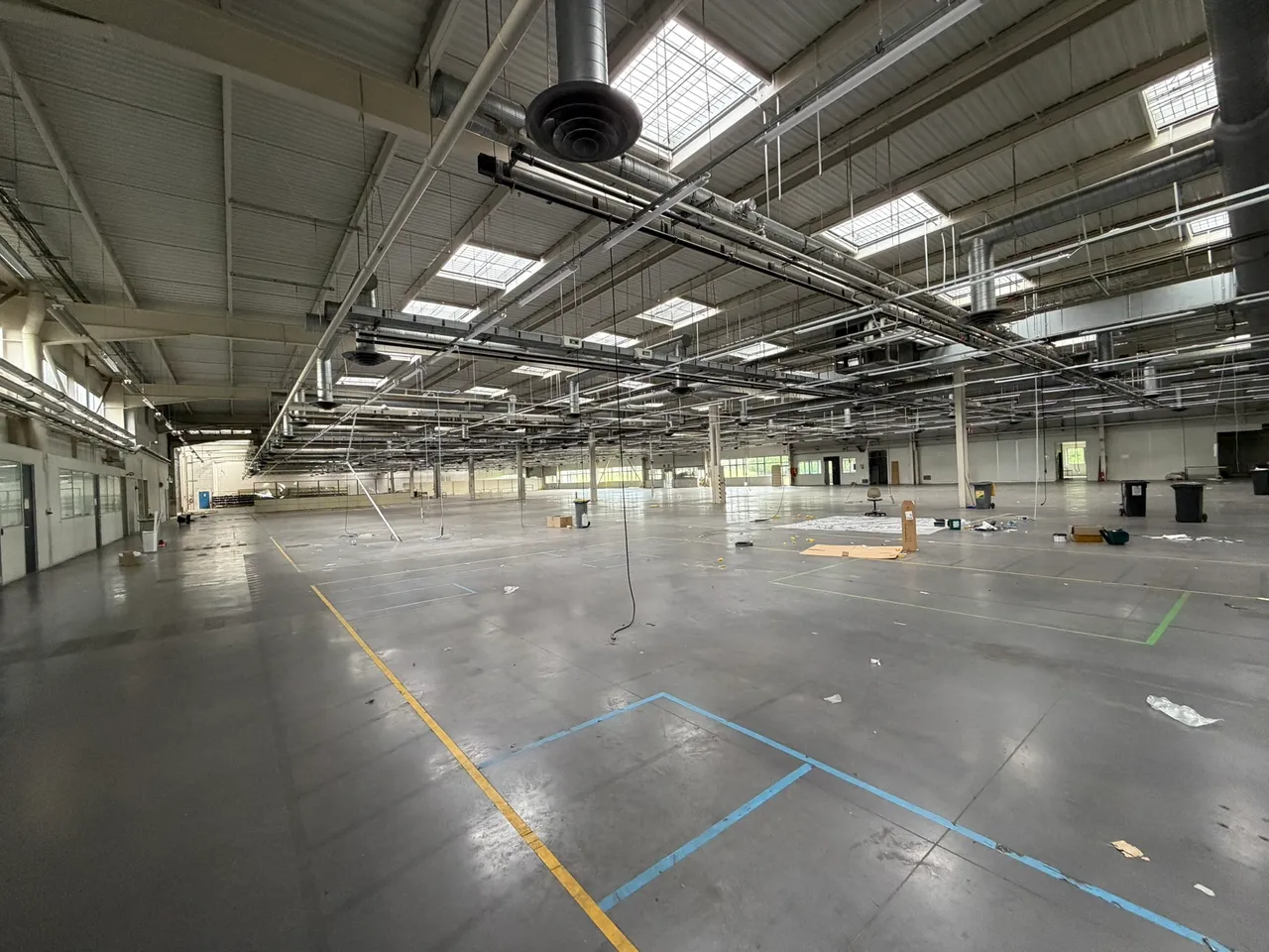 logistics - Warehouse / Offices For Rent - gallery - 3
