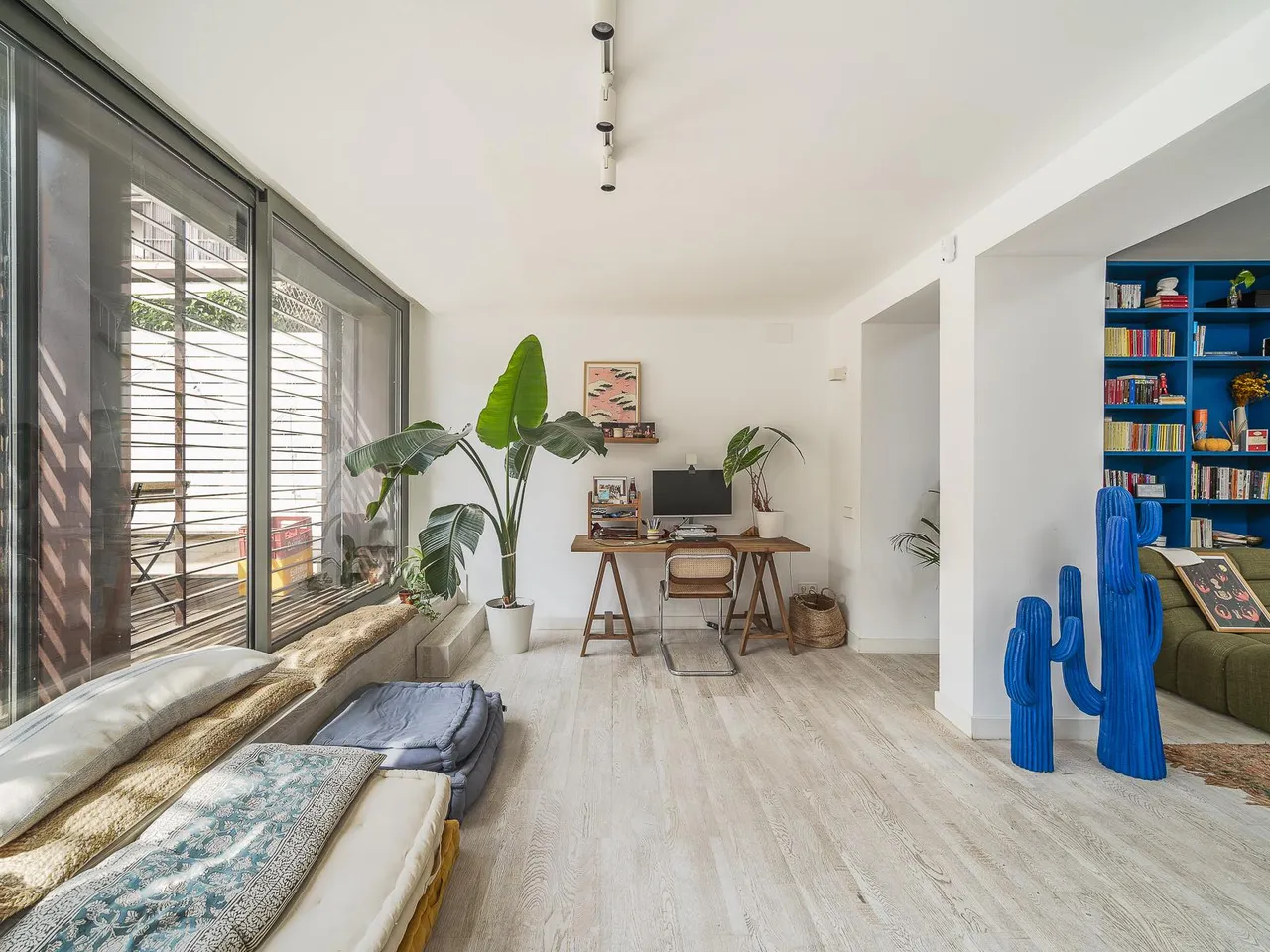 living - 165m² apartment with 95m² terrace for sale in Eixample Right - gallery - 5