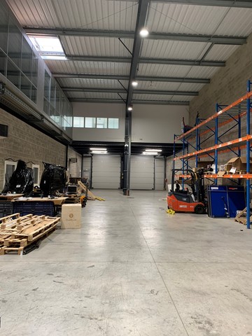 logistics - Light Industrial Premises / Offices For Rent - featured