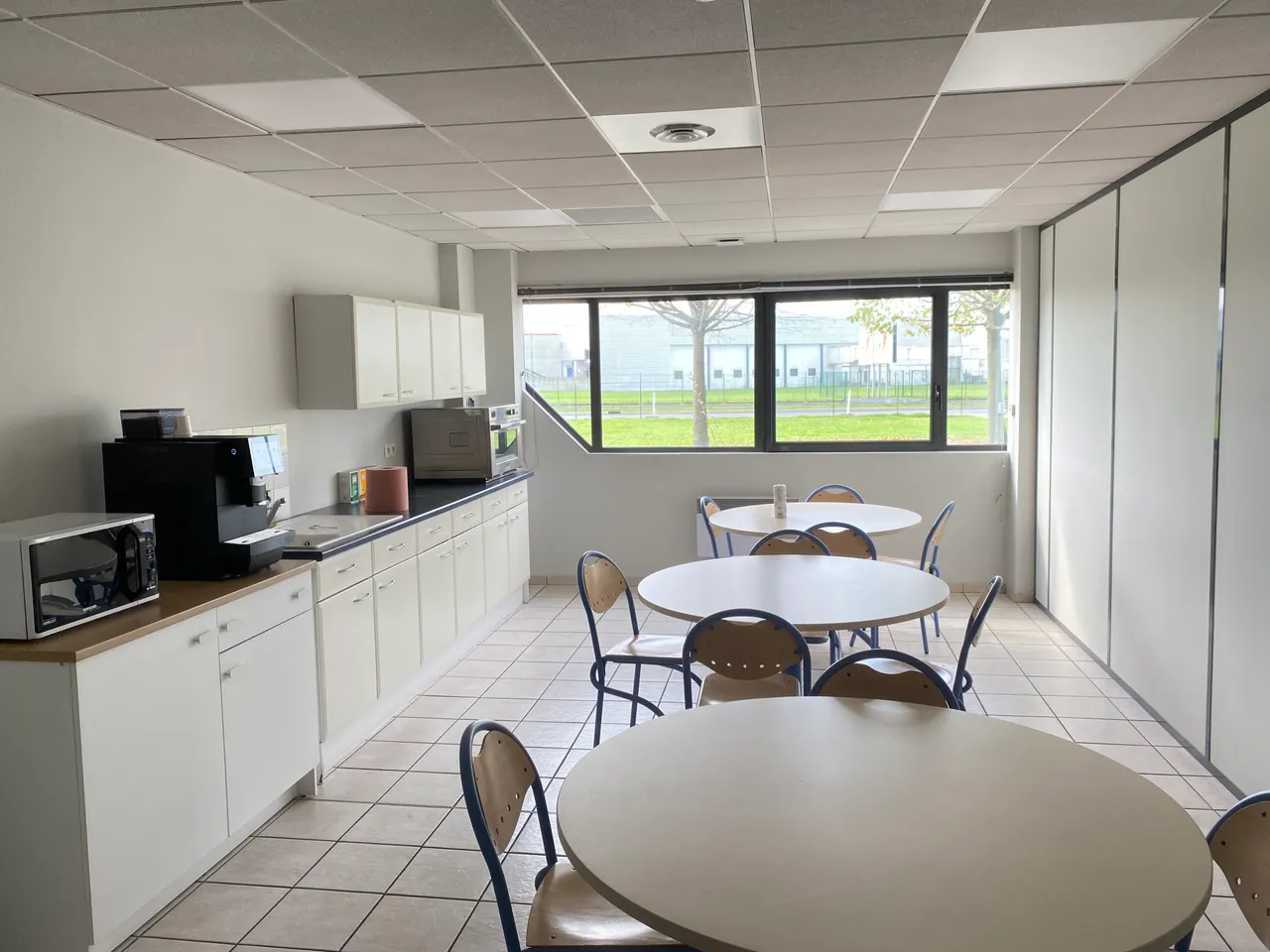 logistics - Light Industrial Premises / Offices For Rent - gallery - 7