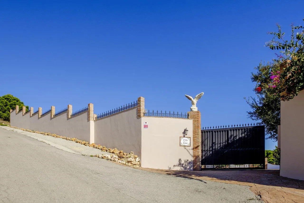 living - Casa / villa de 208m² con 2,000m² de jardín en venta en Estepona Centro - gallery - 10
