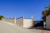 living - Casa / villa de 208m² con 2,000m² de jardín en venta en Estepona Centro - gallery thumbnail - 10