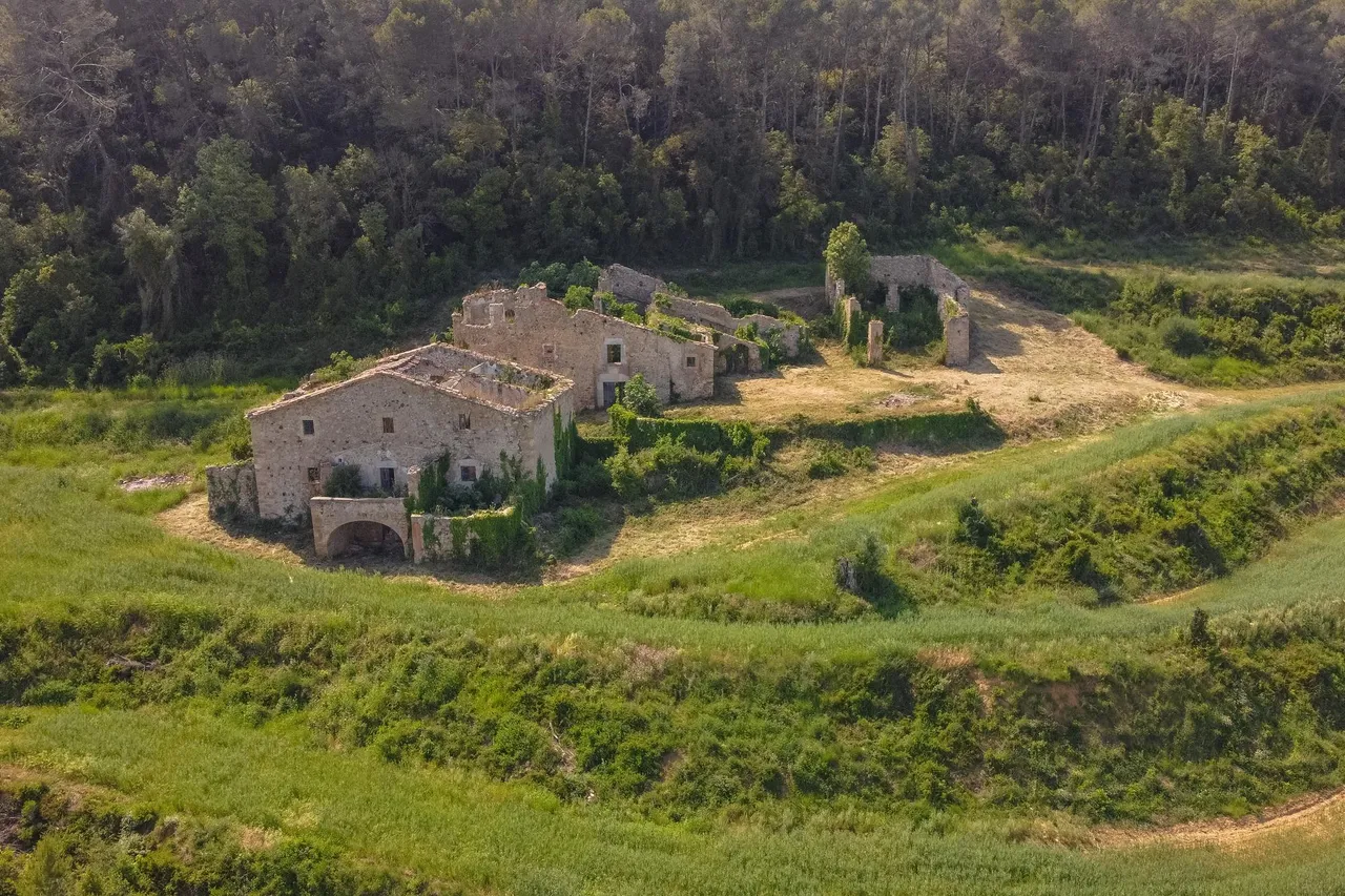 living - 1,300m² country house for sale in Alt Empordà, Girona - gallery - 2