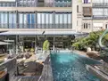 living - Piso de 542m² con 189m² terraza en venta en Eixample Derecho - gallery thumbnail - 4