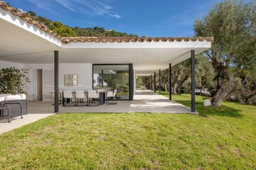 living - 395m² house / villa for sale in Aiguablava, Costa Brava - featured