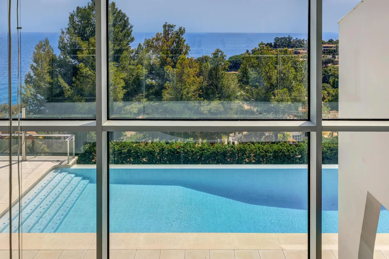 living - 880m² house / villa for sale in Blanes, Costa Brava - gallery - 4