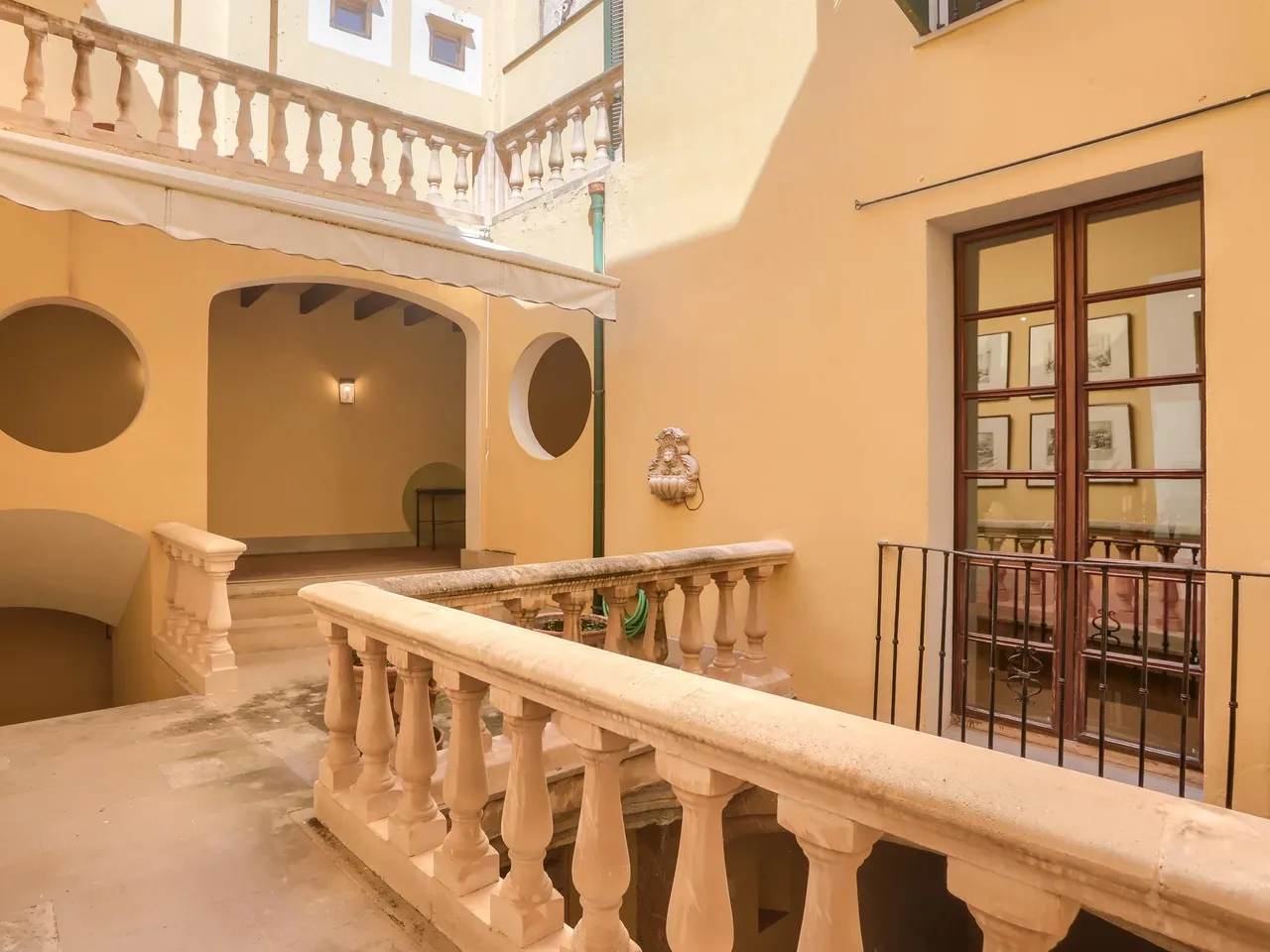 living - 735m² castle / palace with 110m² terrace for sale in Palma de Mallorca - gallery - 2