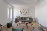 living - Piso de 100m² en alquiler en Cortes / Huertas, Madrid - gallery thumbnail - 2