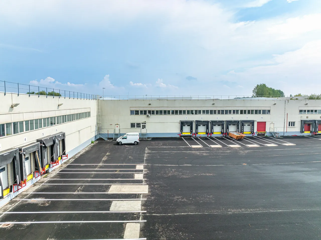 logistics - Entrepôt Logistique À Louer - gallery - 4