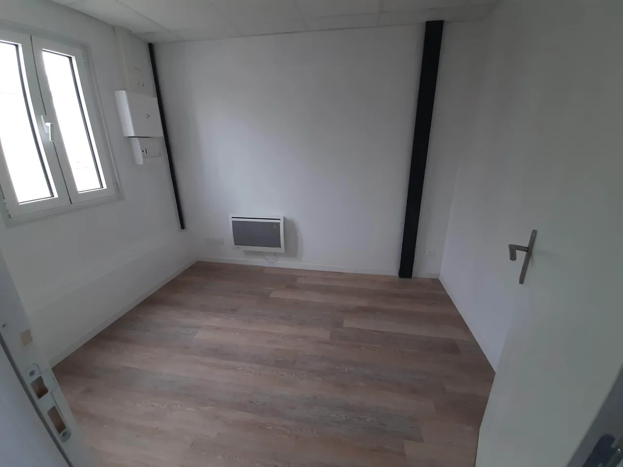 logistics - Light Industrial Premises / Offices For Rent - gallery - 7