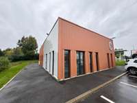 logistics - Mixed Light Industrial Premises / Offices For Rent - gallery thumbnail - 2