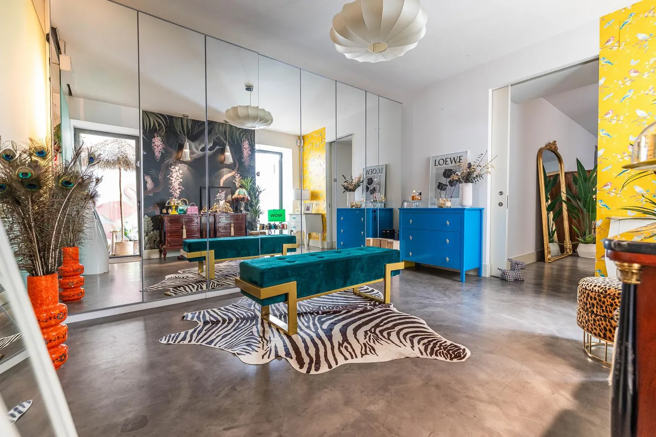 living - Piso de 190m² en venta en Malasaña, Madrid - gallery - 8