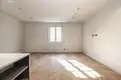 living - 90m² apartment for rent in El Born, Barcelona - gallery thumbnail - 3