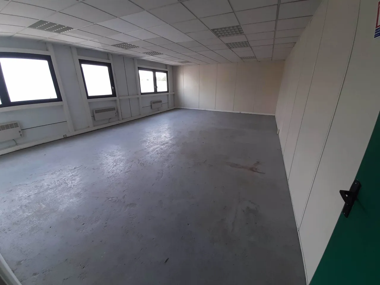 logistics - Light Industrial Premises / Offices For Rent - gallery - 6
