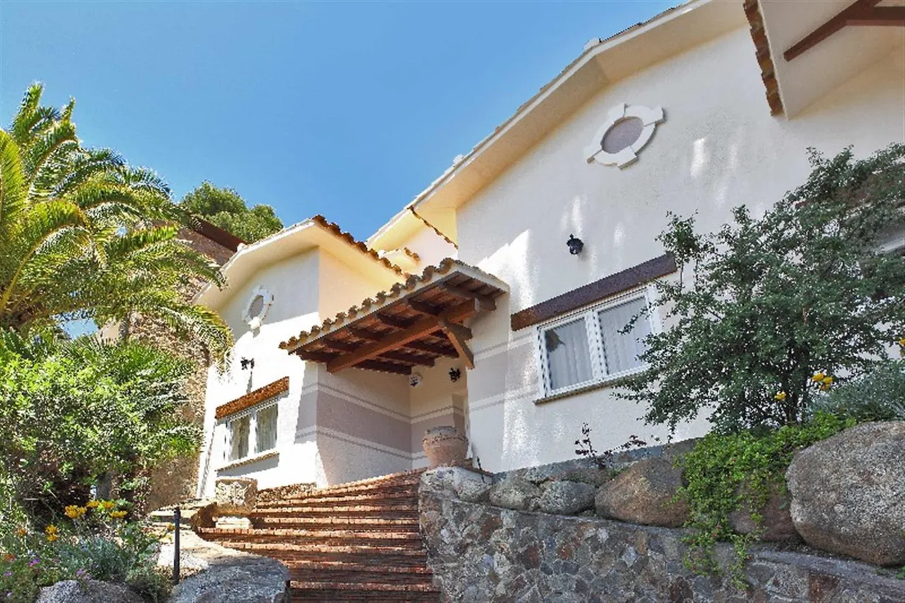 living - Propiedad de diseño en venta en Blanes, en la Costa Brava - gallery - 5