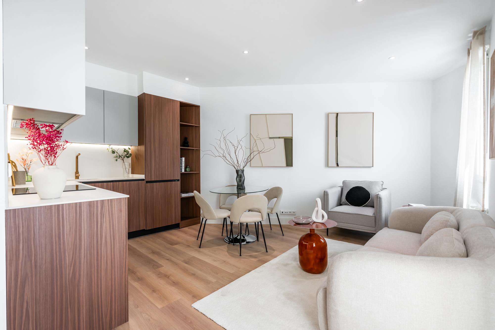 living - Piso de 81m² en venta en Ibiza, Madrid - gallery thumbnail - 1
