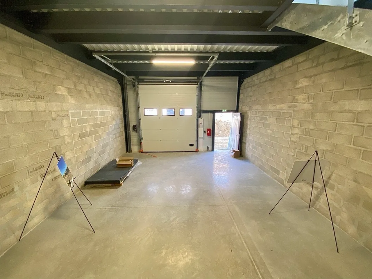 logistics - Light Industrial Premises / Offices For Rent - gallery - 5