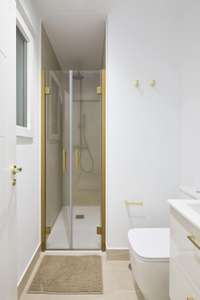 living - 40m² apartment for rent in La Latina, Madrid - gallery thumbnail - 4