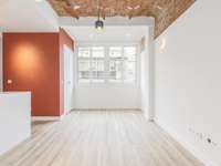 living - Piso de 75m² en venta en Eixample Derecho, Barcelona - gallery thumbnail - 7