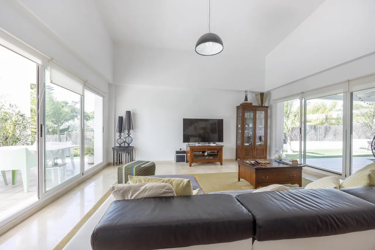 living - 251m² house / villa for sale in Bétera, Valencia - gallery - 7