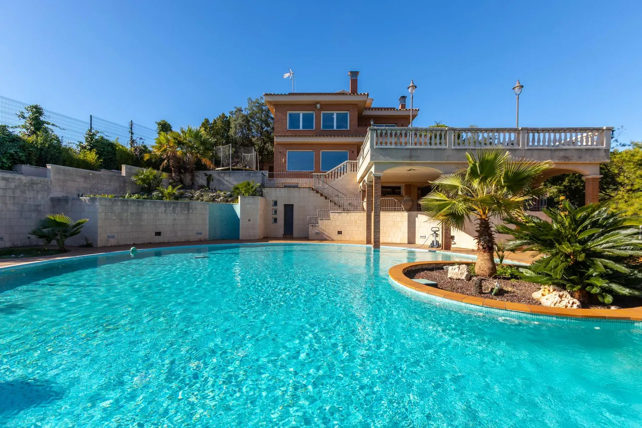 living - Casa / villa de 842m² en venta en Alella, Barcelona - gallery - 2