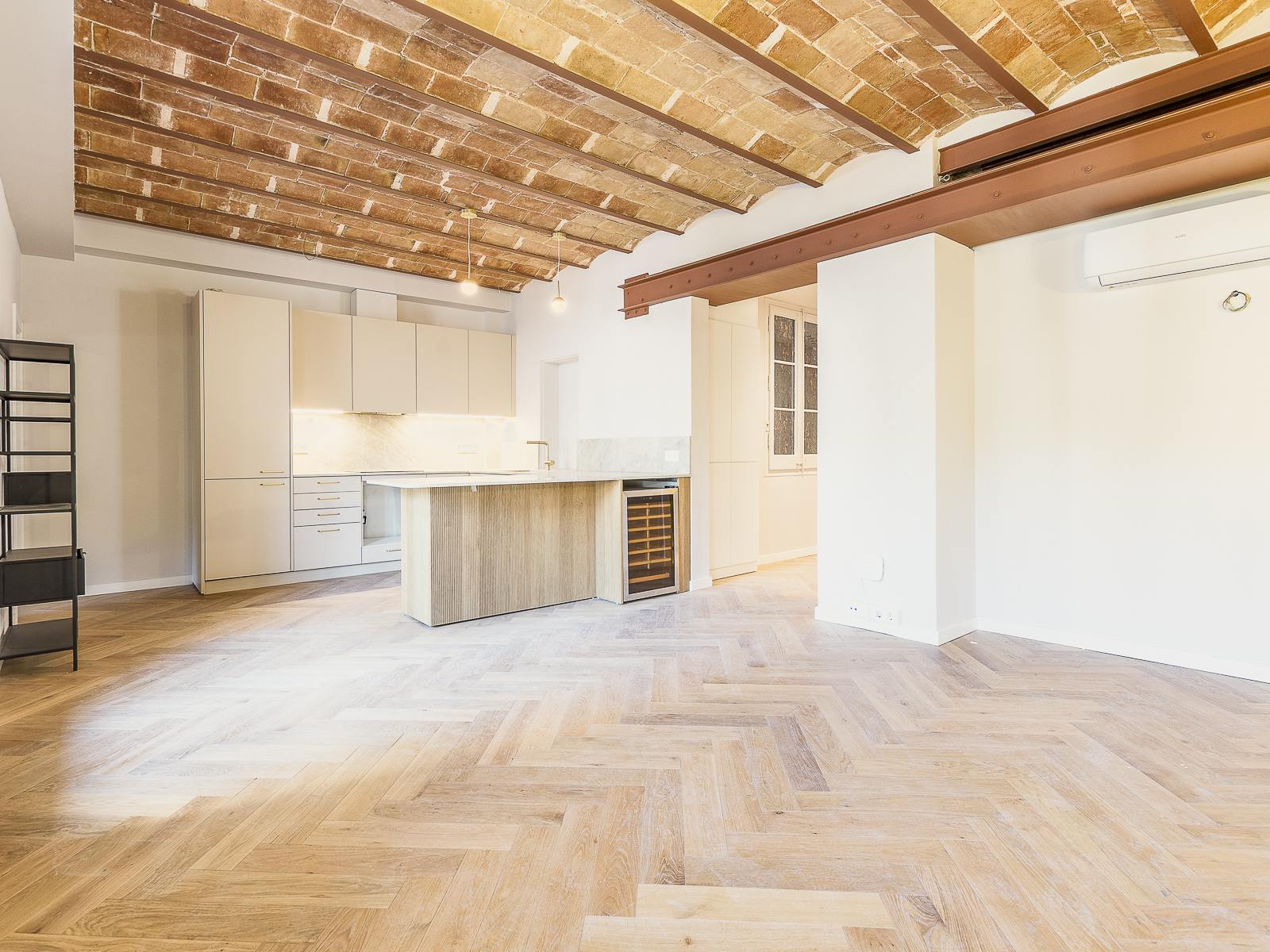 living - 108m² apartment with 6m² terrace for sale in Gótico - gallery thumbnail - 5
