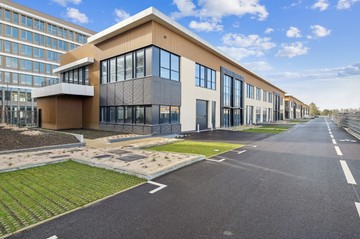 logistics - Activités / Bureaux À Louer - featured