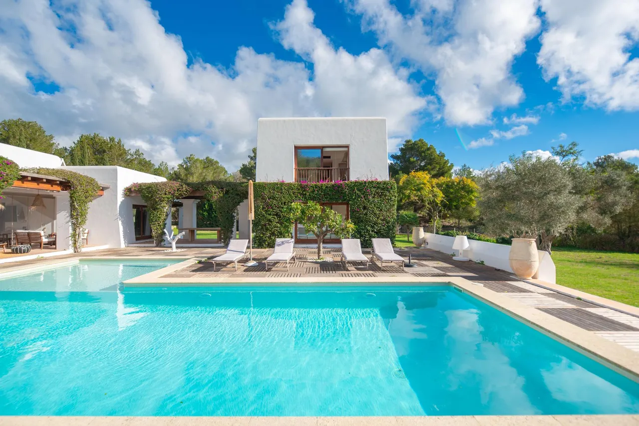 living - Casa / villa de 890m² en venta en Santa Eulalia - gallery - 3