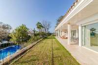 living - 910m² house / villa for sale in Terramar, Barcelona - gallery thumbnail - 3